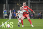28.10.2026, Unterhaching, Bayern, Deutschland. UEFA Womens Champions League: FC Bayern Frauen gegen Real Madrid Frauen. Spielort: Sportpark Unterhaching. UWCL Ligaphase, 3. Spieltag, Saison 2026/27. Athenea del Castillo (Real Madrid Frauen) im Zweikampf, im Duell, im Kampf um den Ball mit Franziska Kett (FC Bayern Frauen)