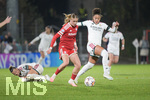 28.10.2026, Unterhaching, Bayern, Deutschland. UEFA Womens Champions League: FC Bayern Frauen gegen Real Madrid Frauen. Spielort: Sportpark Unterhaching. UWCL Ligaphase, 3. Spieltag, Saison 2026/27. Sophie Proost (FC Bayern Frauen) am Ball, mit dem Ball, in einer Spielszene