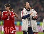 28.10.2026, Fussball DFB-Pokal 2026/2027, 2.Runde, FC Bayern München - 1.FC Magdeburg, in der Allianz-Arena München. v.l. David Michael Santos Daiber (Bayern München) und Harry Kane (FC Bayern München) jubeln nach dem Spiel.


