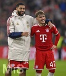 28.10.2026, Fussball DFB-Pokal 2026/2027, 2.Runde, FC Bayern München - 1.FC Magdeburg, in der Allianz-Arena München. v.l. Ismael Saibari (FC Bayern München) und Lennart Karl (FC Bayern München)  jubeln nach dem Spiel.


