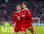 28.10.2026, Fussball DFB-Pokal 2026/2027, 2.Runde, FC Bayern München - 1.FC Magdeburg, in der Allianz-Arena München. Torjubel David Michael Santos Daiber (re, Bayern München) mit Tim Binder (Bayern München). 