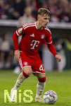 28.10.2026, Fussball DFB-Pokal 2026/2027, 2.Runde, FC Bayern München - 1.FC Magdeburg, in der Allianz-Arena München. Lennart Karl (FC Bayern München) am Ball 