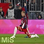 31.10.2026, Fussball Bundesliga 2026/2027, 8.Spieltag, FC Bayern München - Borussia Dortmund, in der Allianz-Arena München,   
Joshua Kimmich (FC Bayern München) wärmt sich auf.

