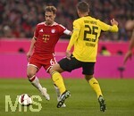 31.10.2026, Fussball Bundesliga 2026/2027, 8.Spieltag, FC Bayern München - Borussia Dortmund, in der Allianz-Arena München,   v.l. Joshua Kimmich (FC Bayern München) gegen Joey Veerman (Borussia Dortmund) 


