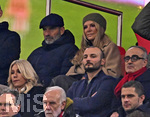 31.10.2026, Fussball Bundesliga 2026/2027, 8.Spieltag, FC Bayern München - Borussia Dortmund, in der Allianz-Arena München,   Bundestrainer Jürgen Klopp (Deutschland) mit seiner Frau Ulla. 


