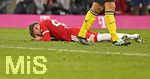 31.10.2026, Fussball Bundesliga 2026/2027, 8.Spieltag, FC Bayern München - Borussia Dortmund, in der Allianz-Arena München,   Lennart Karl (FC Bayern München) liegt am Boden.


