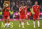 31.10.2026, Fussball Bundesliga 2026/2027, 8.Spieltag, FC Bayern München - Borussia Dortmund, in der Allianz-Arena München,   v.l. Berni, Joshua Kimmich (FC Bayern München) und Harry Kane (FC Bayern München) sind  enttäuscht.

